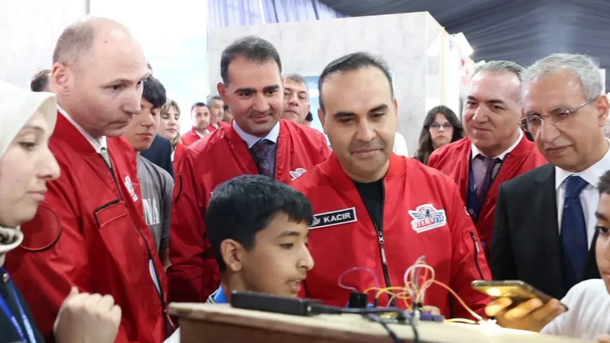 BATMANLI GENÇLERDEN TEKNOFEST’E DİJİTAL İMZA