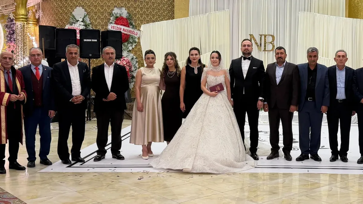 TÜZÜN VE YOLBAŞ AİLELERİNİN MUTLU GÜNÜ