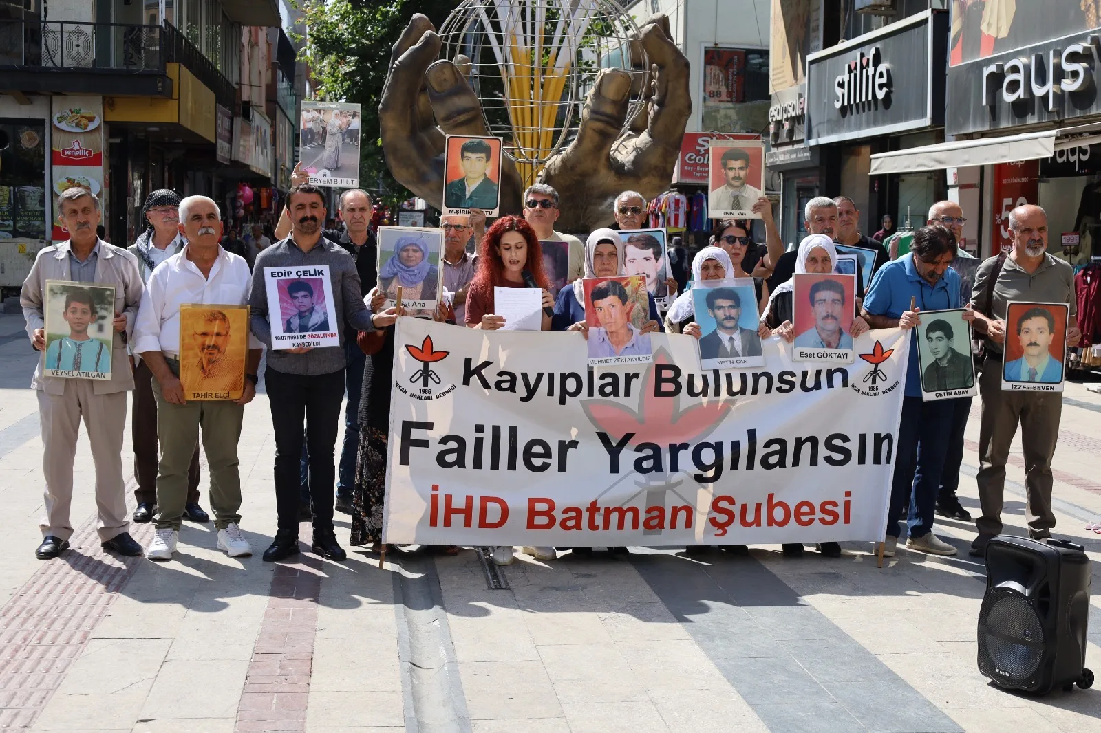 İHD, İnsel’in Akıbetini Sordu