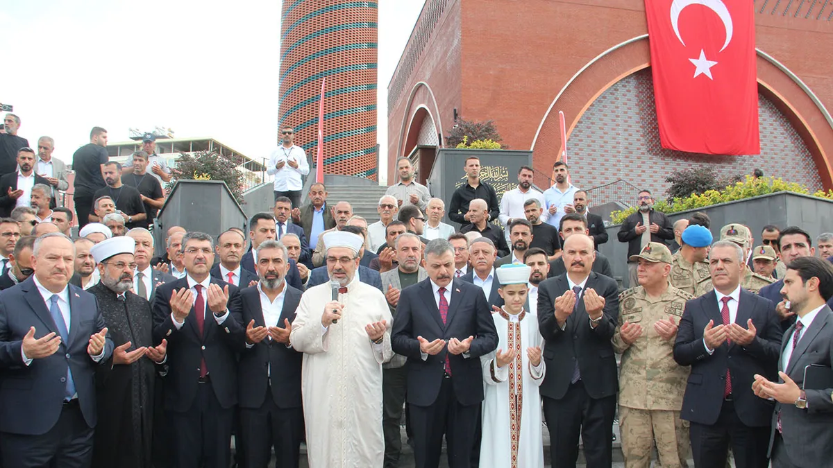 KARDEŞLİK CAMİSİ İBADETE AÇILDI