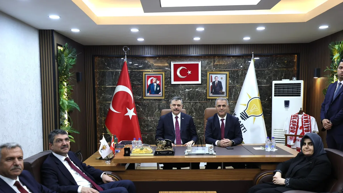 BAKAN ÇİFTÇİ, AK PARTİ TEŞKİLATIYLA BULUŞTU
