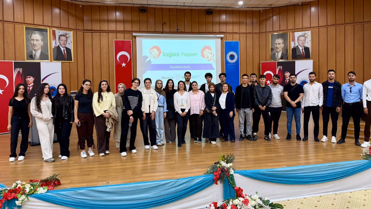 BATMAN ÜNİVERSİTESİ’NDE GENÇLERE BAĞIMLILIK EĞİTİMİ