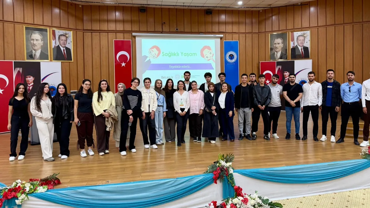 BATMAN ÜNİVERSİTESİ’NDE GENÇLERE BAĞIMLILIK EĞİTİMİ