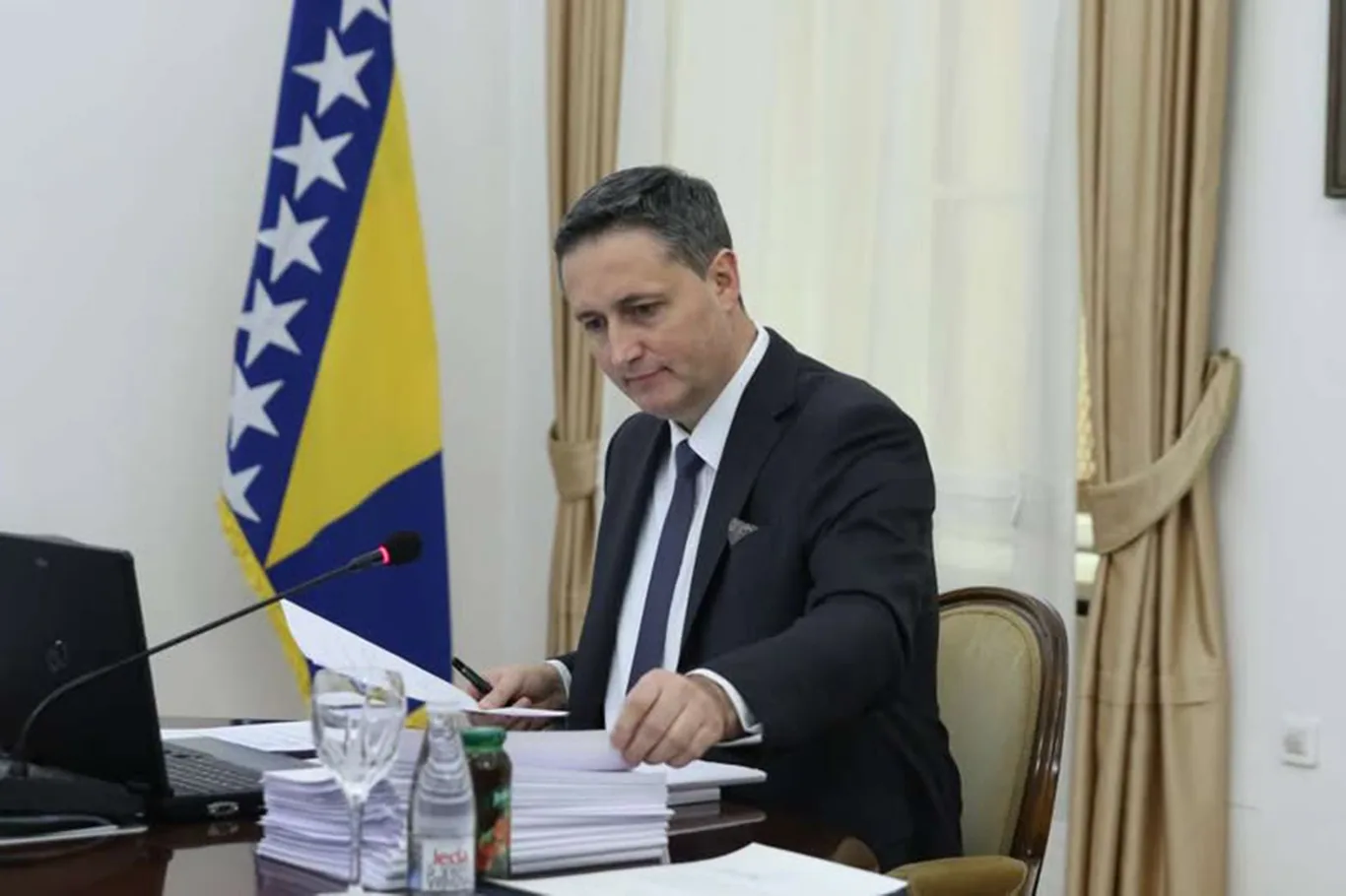BOSNA HERSEK’TE SEÇİME KATILIM YÜZDE 41,48