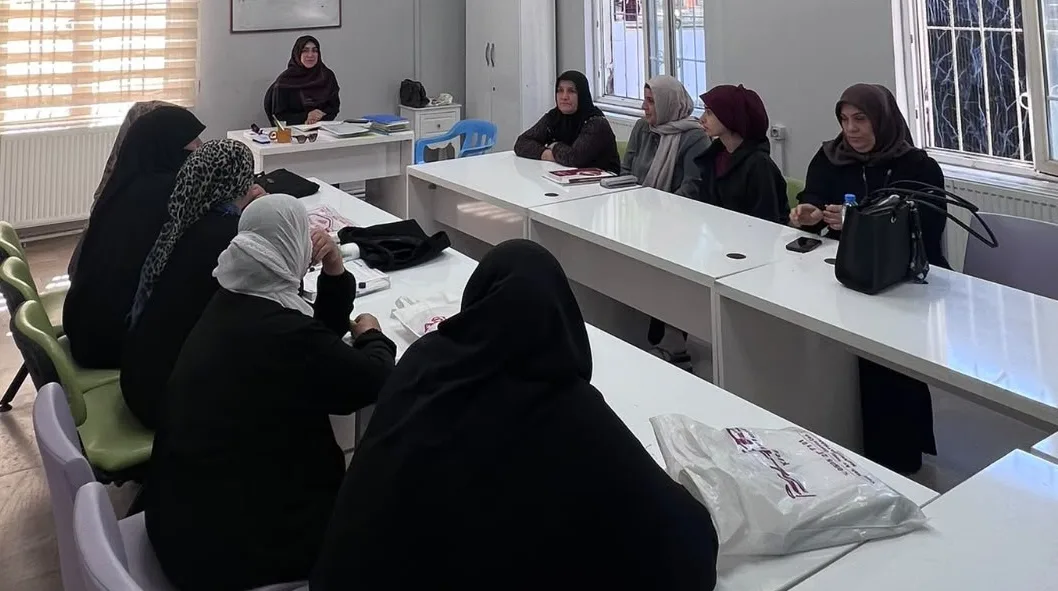 KADINLARA MANEVİ DEĞERLER EĞİTİMİ