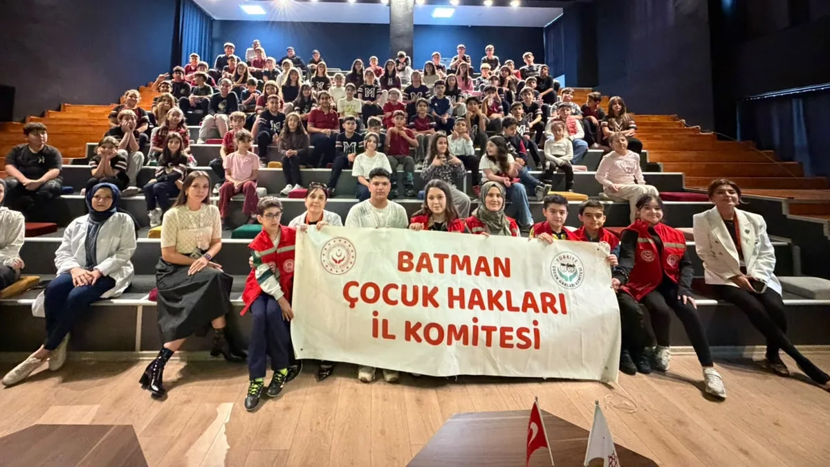 ÇOCUKLARDAN HAKLARI VE İKLİM İÇİN GÜÇLÜ MESAJ