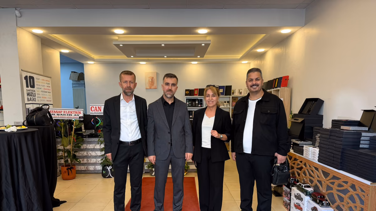 DOĞUNUN NABZI GAZETESİ VE SEYHANLAR AJANS’IN YENİ HİZMET MERKEZİ AÇILDI