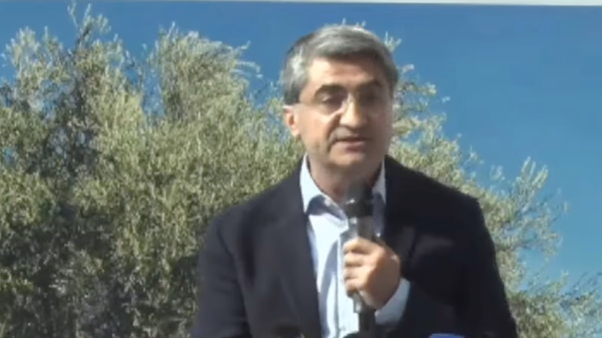 EKMEN “MUT ZEYTİNİ MARKALAŞMALI, ÜRETİCİNİN EMEĞİ KORUNMALI”