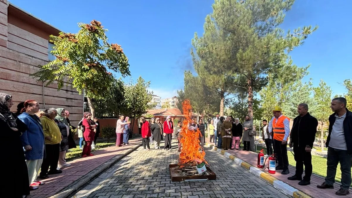 ENGELSİZ YAŞAM MERKEZİNDE YANGIN TATBİKATI