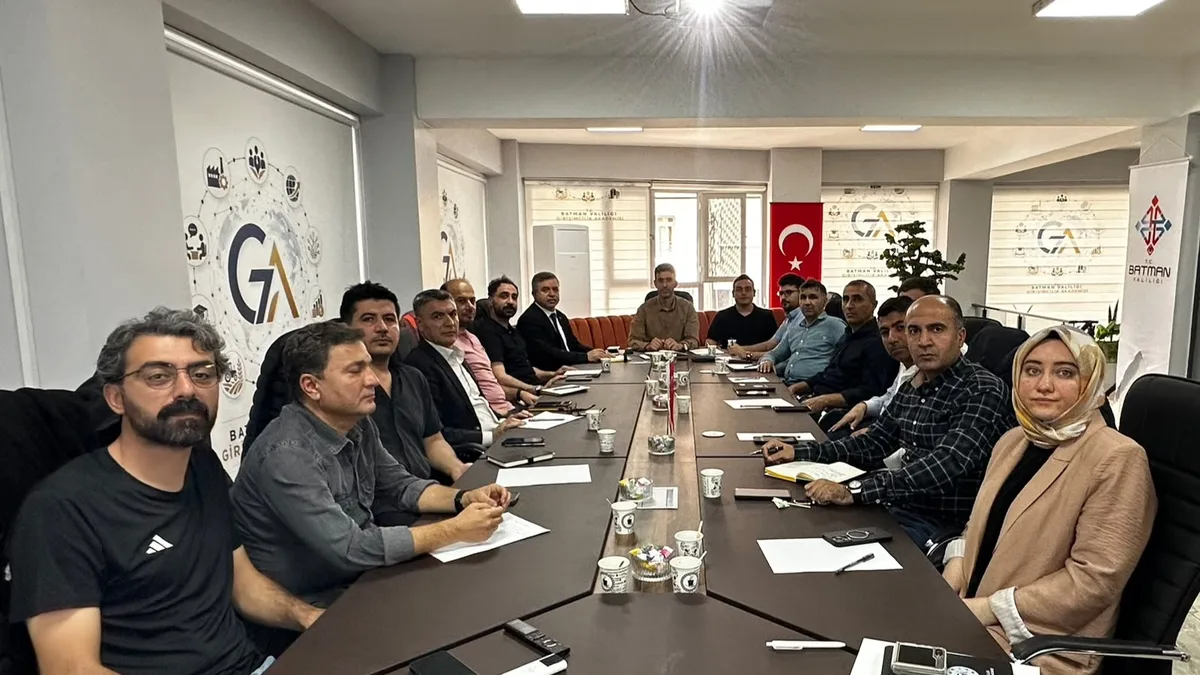 GİRİŞİMCİLERE EĞİTİM VE YATIRIM DESTEĞİ
