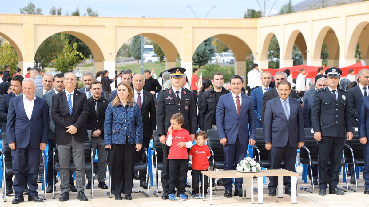 HASANKEYF’TE 29 EKİM COŞKUYLA KUTLANDI