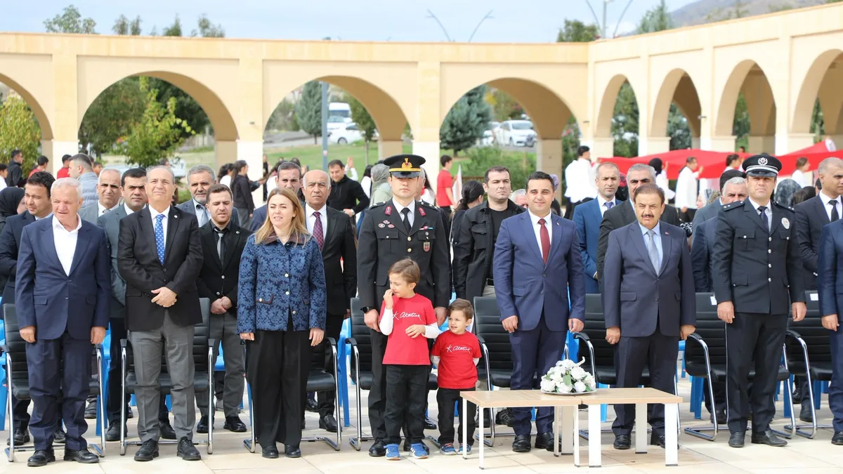 HASANKEYF’TE 29 EKİM COŞKUYLA KUTLANDI