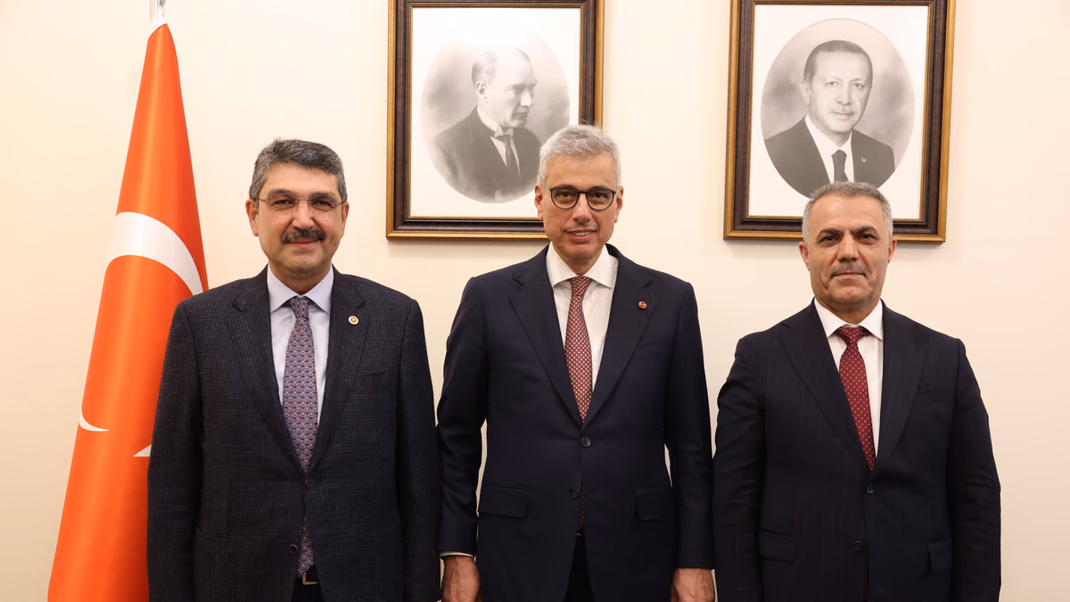 NASIROĞLU, BATMAN İÇİN UZMAN HEKİM İSTEDİ