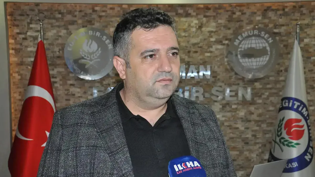 ÖNLÜ: “ÖĞRETMENİN YÜKÜNÜ DEĞİL, EĞİTİMİN KALİTESİNİ ARTIRIN”