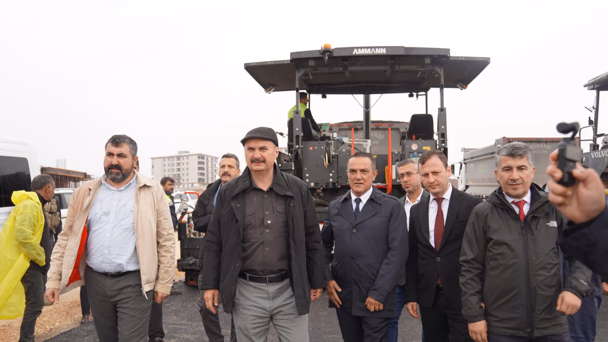 VALİ CANALP KUZEY ŞEHİR BULVARI’NDA İNCELEMELERDE BULUNDU