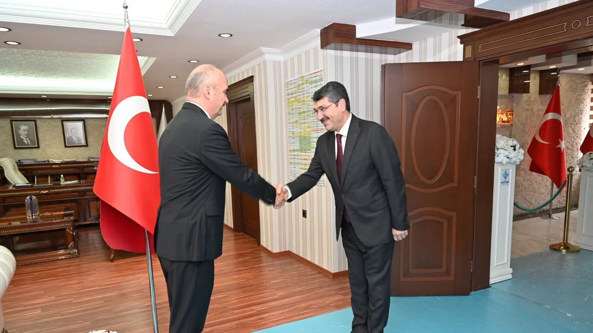 VALİLİKTE 29 EKİM TEBRİKAT TÖRENİ DÜZENLENDİ (1)