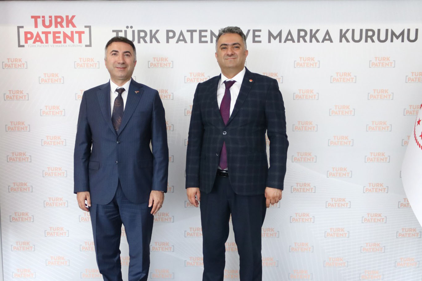 DEMİR, PROF. DR. MUHAMMED ZEKİ DURAK’I ZİYARET ETTİ