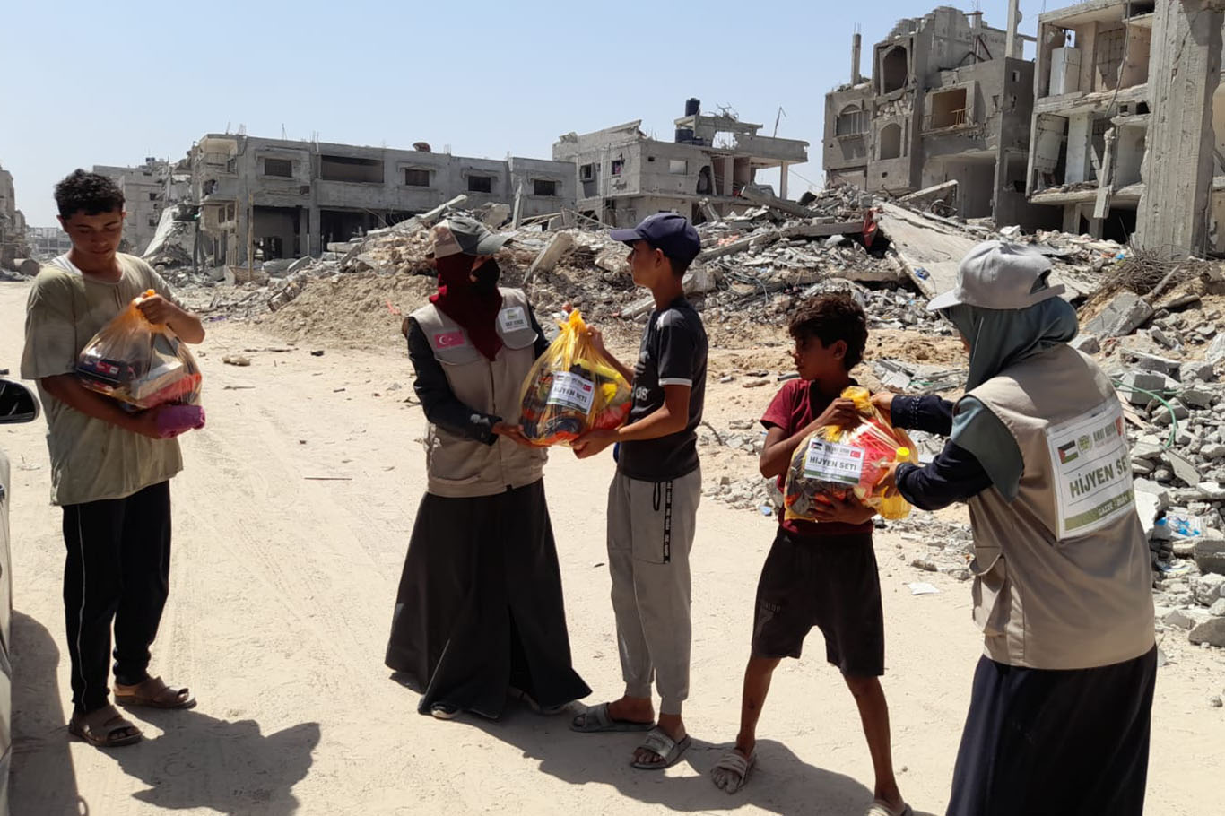 UMUT KERVANINDAN HAYIRSEVERLERE ÇAĞRI!