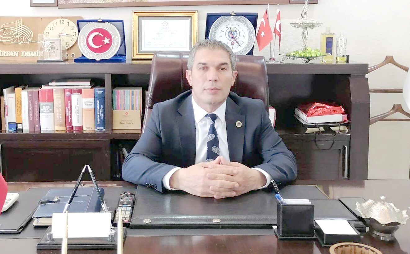 FESTİVALE DAVET ETTİ