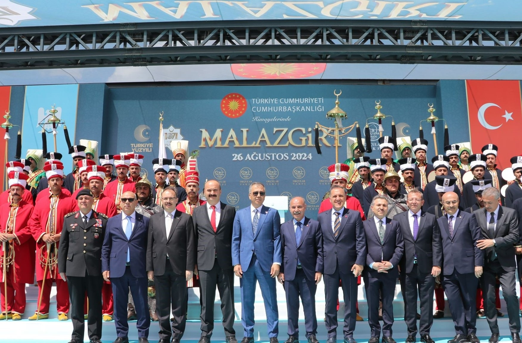 MALAZGİRT ZAFERİ’NİN 953. YIL DÖNÜMÜ COŞKUYLA KUTLANDI