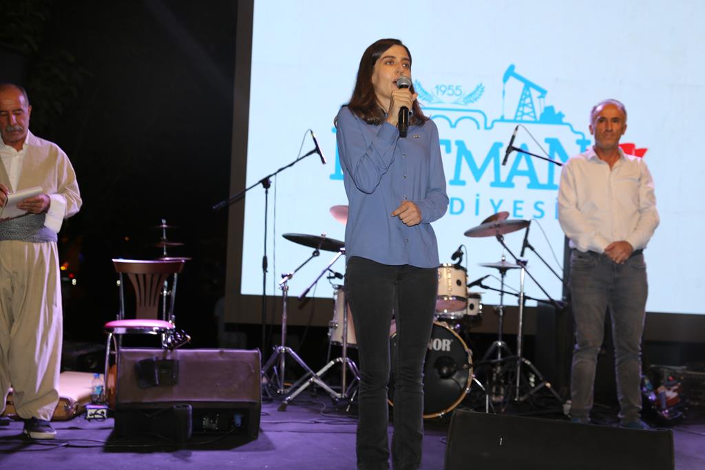 “DİLİMİZ VE SANATIMIZ TEMEL DİREĞİMİZDİR”