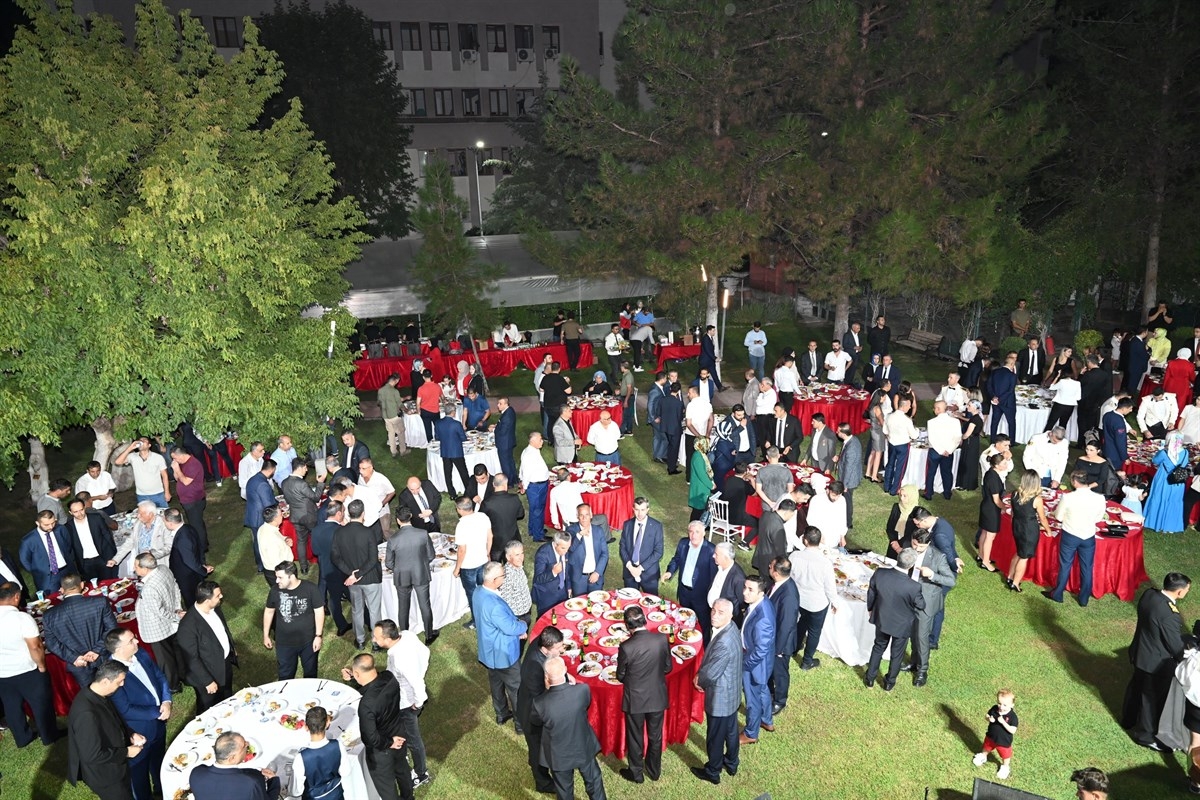 30 AĞUSTOS ZAFER BAYRAMI RESEPSİYONUNA YOĞUN İLGİ