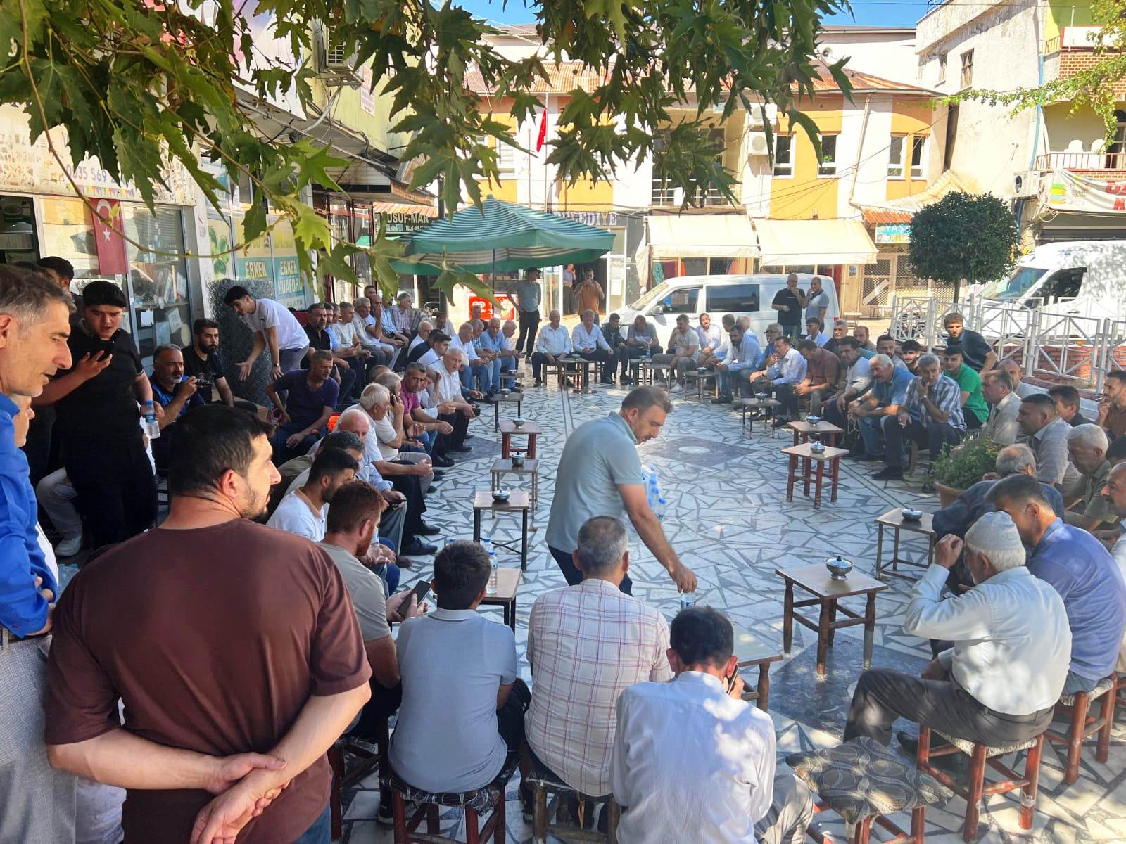 ATAMAYA TEPKİ GÖSTERDİLER