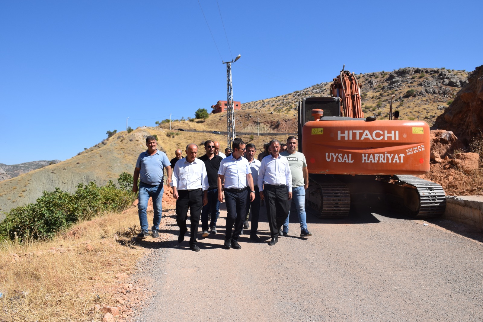 GRUP KÖY YOLU ONARIM ÇALIŞMALARINA BAŞLANDI