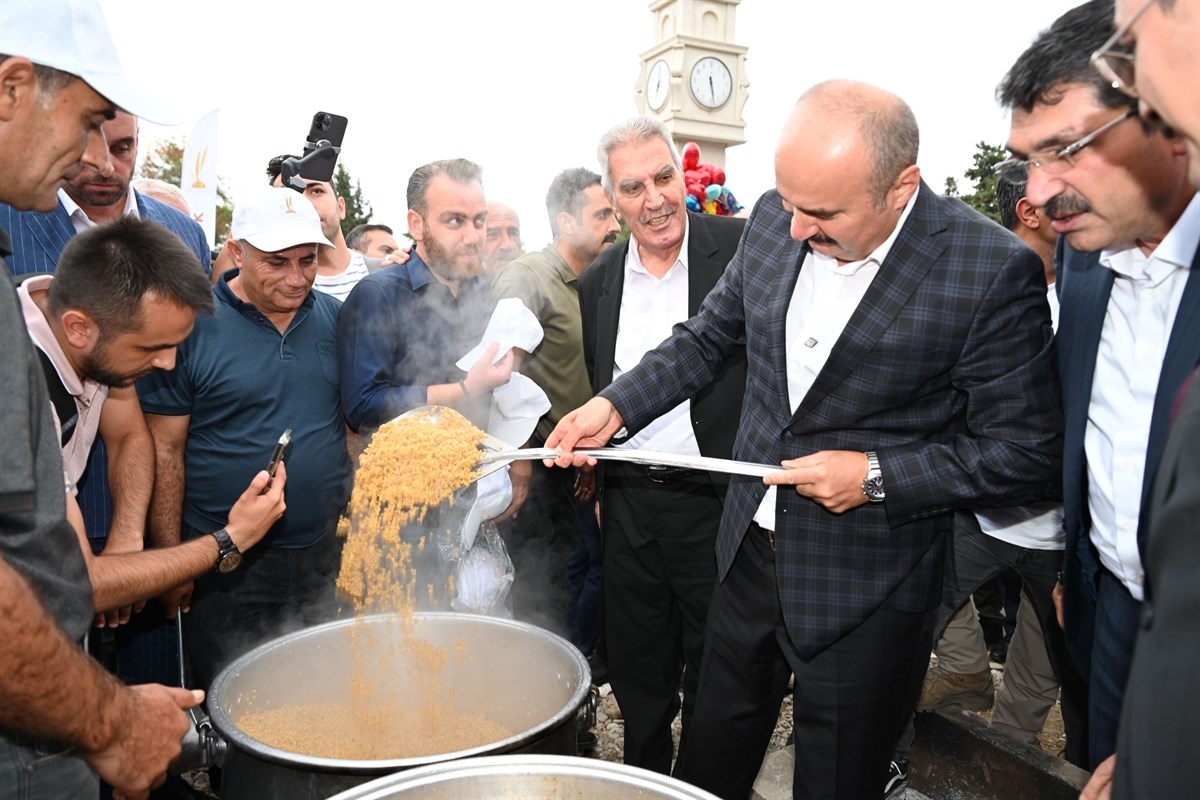 İKİNCİ DANUK VE FISTIK FESTİVALİNE YOĞUN İLGİ