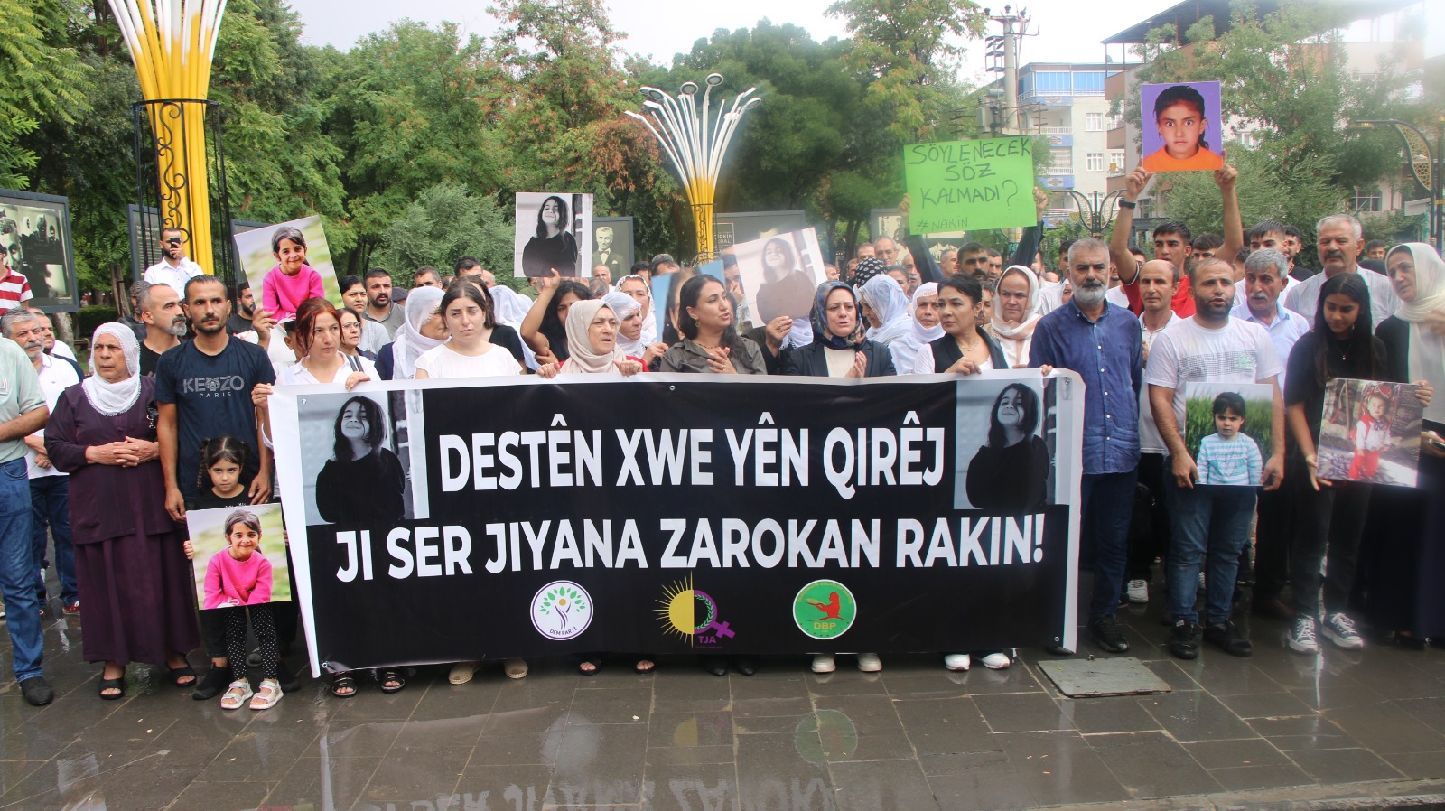 NARİN GÜRAN’IN ÖLÜMÜ YÜRÜYÜŞLE PROTESTO EDİLDİ