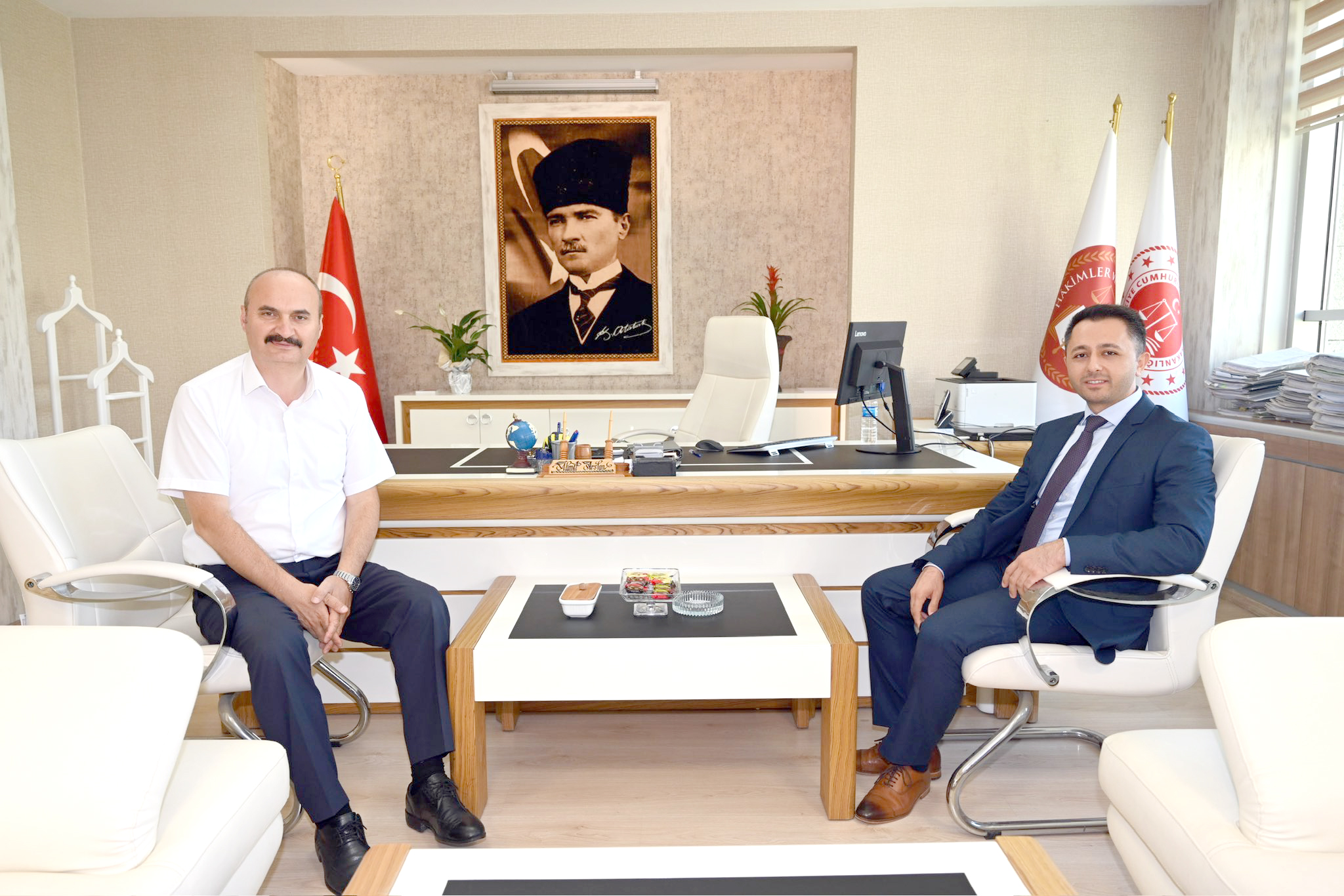 VALİ CANALP, İDARE MAHKEMESİ BAŞKANINI ZİYARET ETTİ