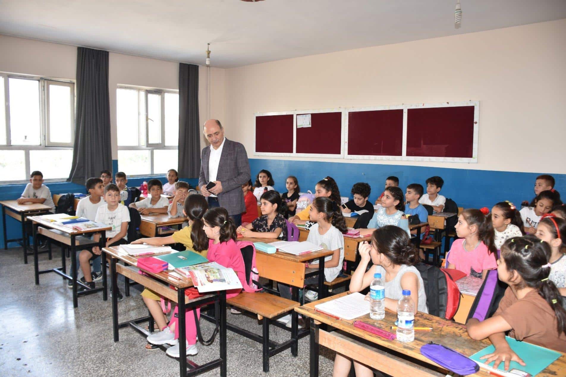 “KİTAP OKUMA, BAŞARININ TEMELİDİR”