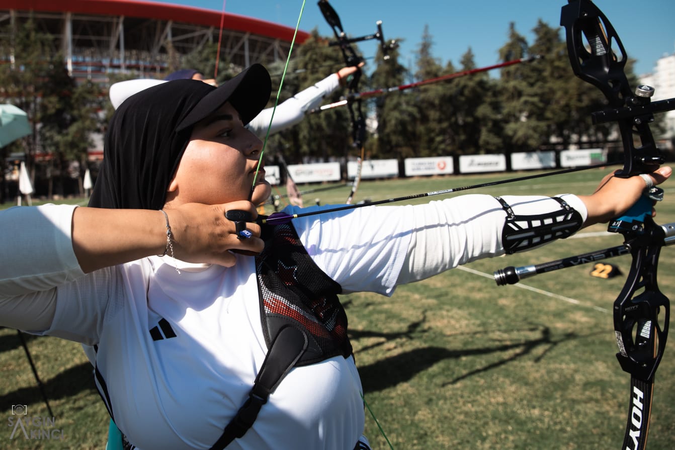 AYŞENUR GÜNEY TÜRKİYE ŞAMPİYONU OLDU