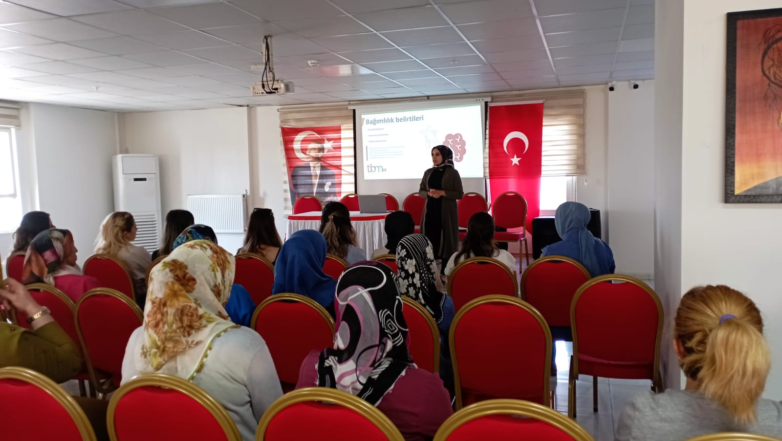 BAĞIMLILIKLA MÜCADELE EĞİTİMİ VERİLDİ