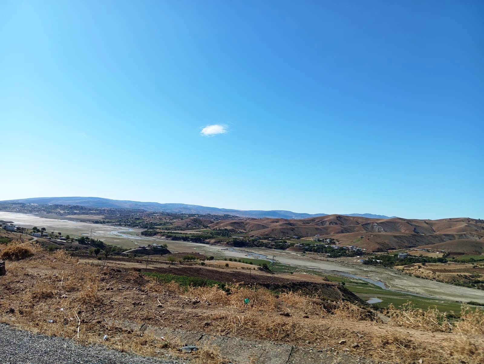 BARAJ SUYU AZALDI, YEŞİLE DÖNDÜ
