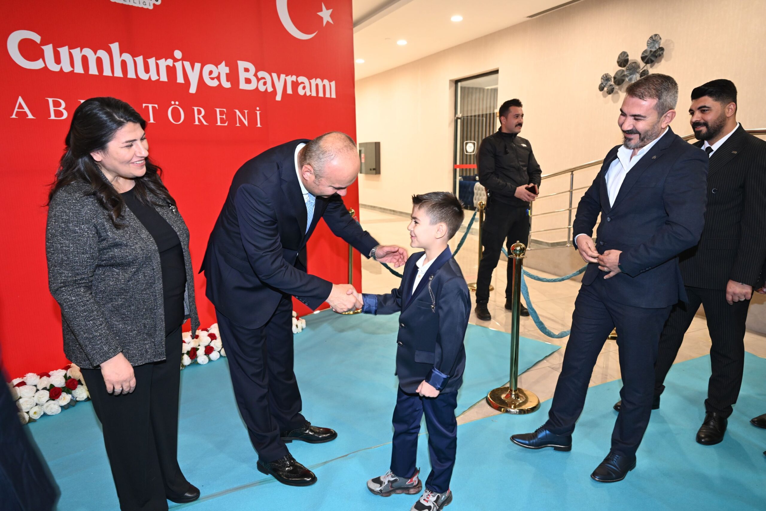 CUMHURİYET BAYRAMI KUTLAMALARI KABUL TÖRENİ İLE SONA ERDİ