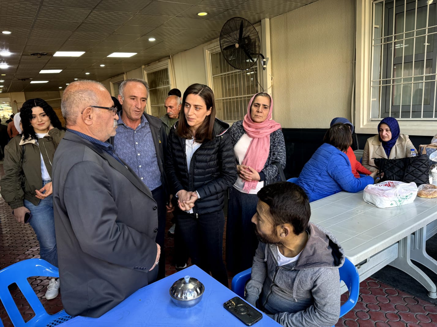 EŞBAŞKANLAR HASTALARA MORAL ZİYARETİ GERÇEKLEŞTİRDİ