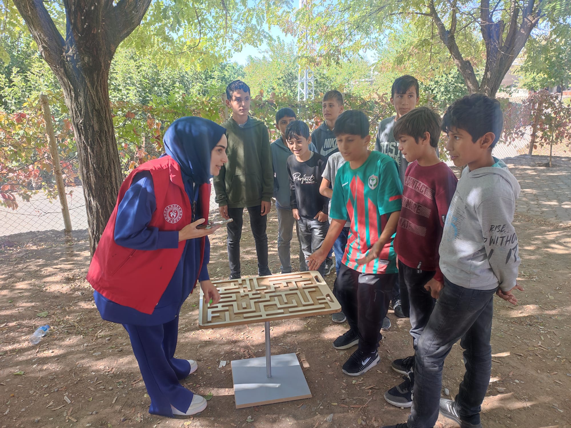 GENÇLİK MERKEZİ, KÖYLERİ ZİYARET EDİYOR