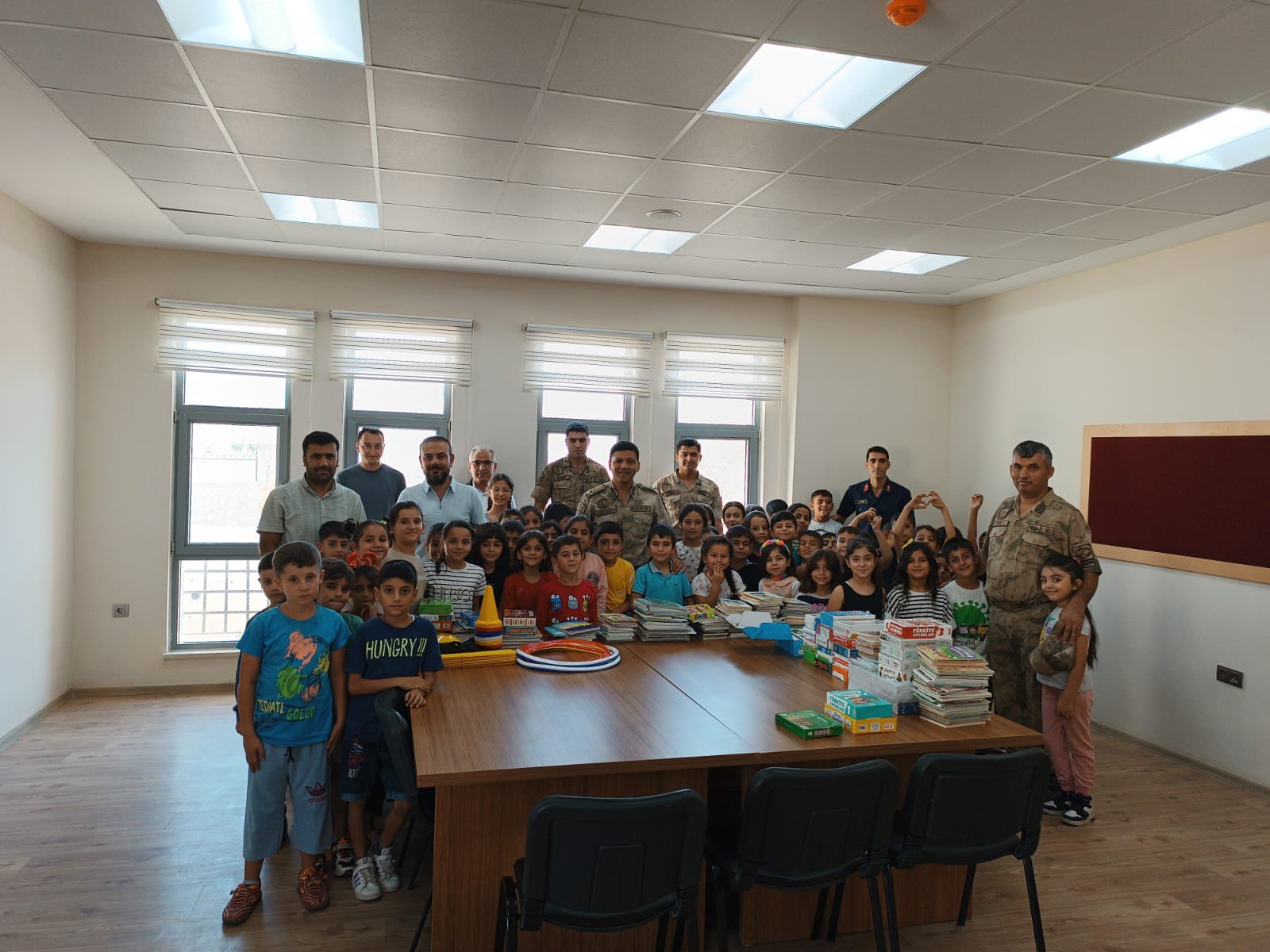 JANDARMADAN EĞİTİME ANLAMLI DESTEK