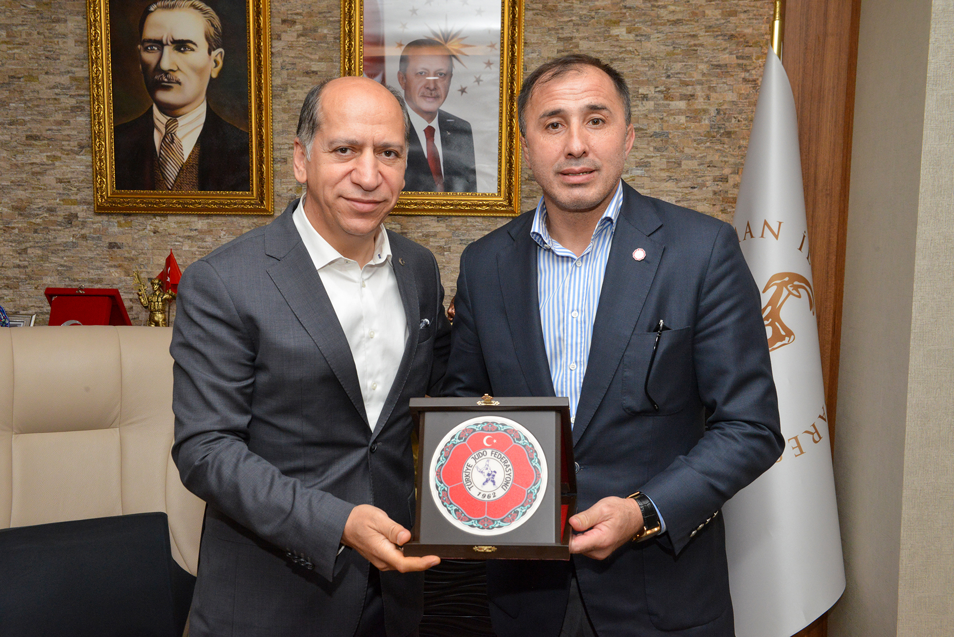 JUDO FEDERASYONU BAŞKANI’NDAN İL ÖZEL İDARESİ’NE ZİYARET