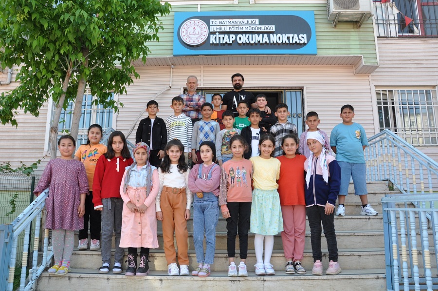 KİTAP OKUMA NOKTASI FAALİYETLERİNE DEVAM EDİYOR