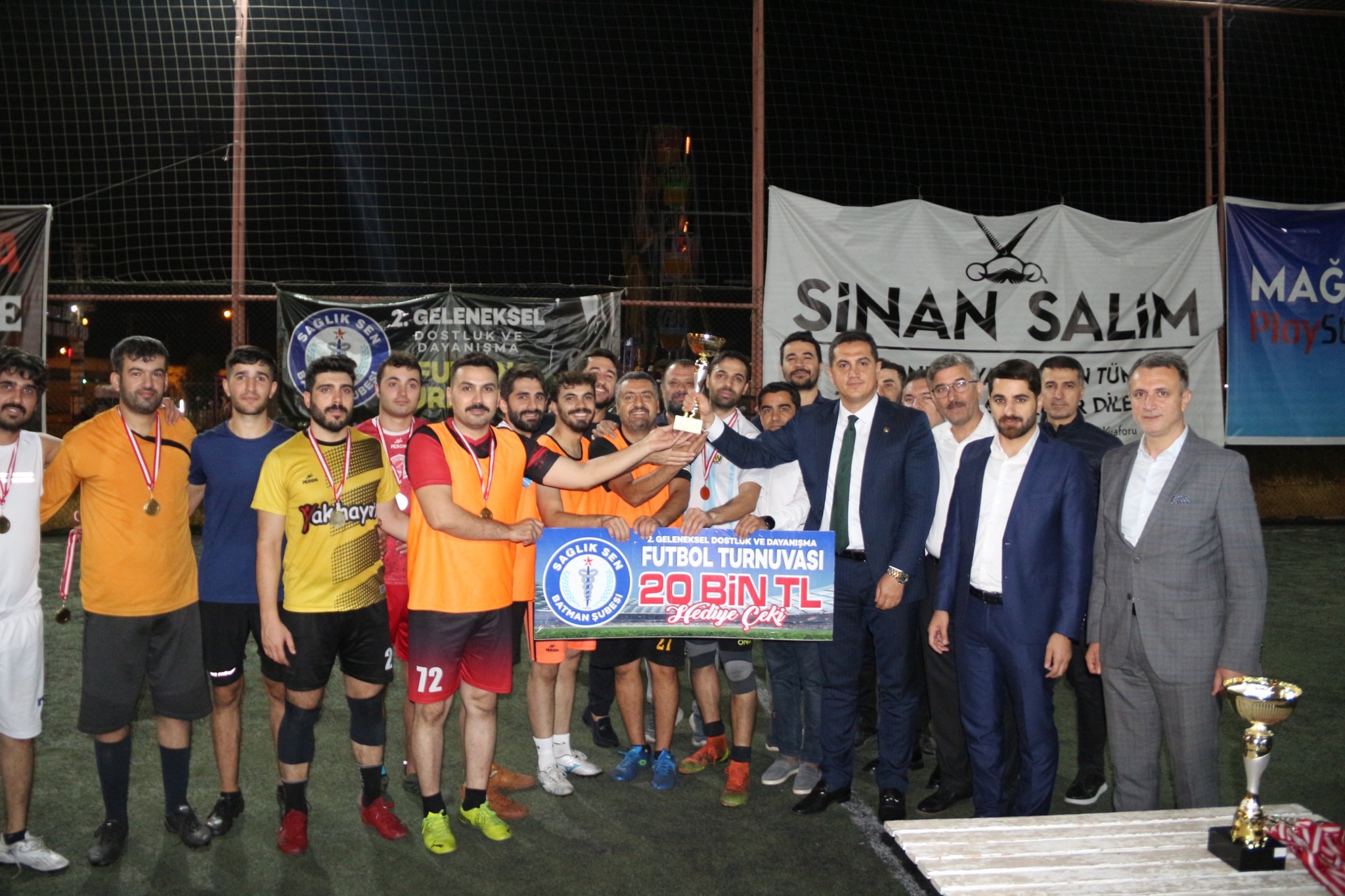 KOZLUK FC, SAĞLIK-SEN FUTBOL TURNUVASI’NIN ŞAMPİYONU OLDU