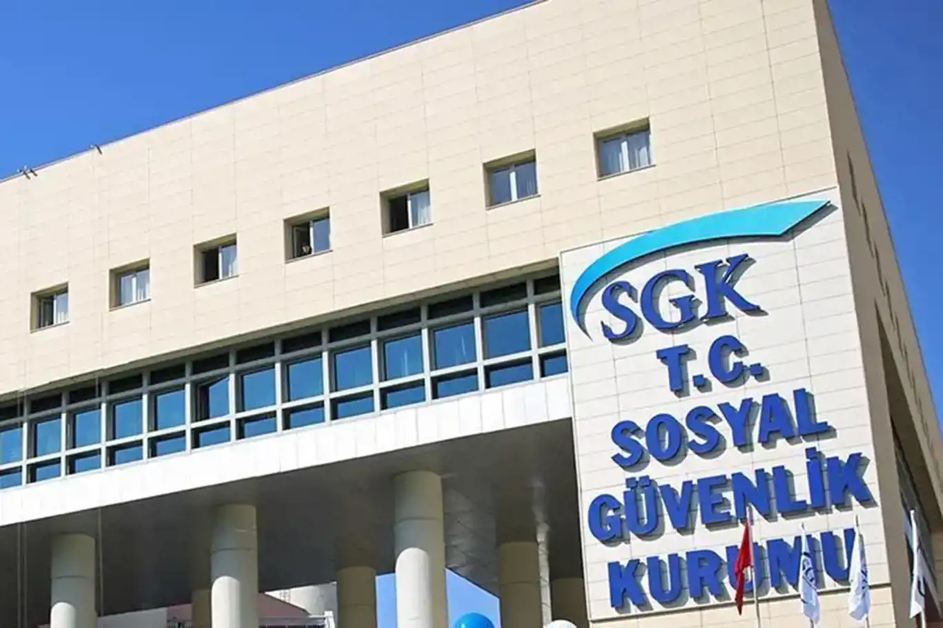 SGK’DAN KAYIT DIŞI İSTİHDAMLA MÜCADELE ÇALIŞMALARI SÜRÜYOR