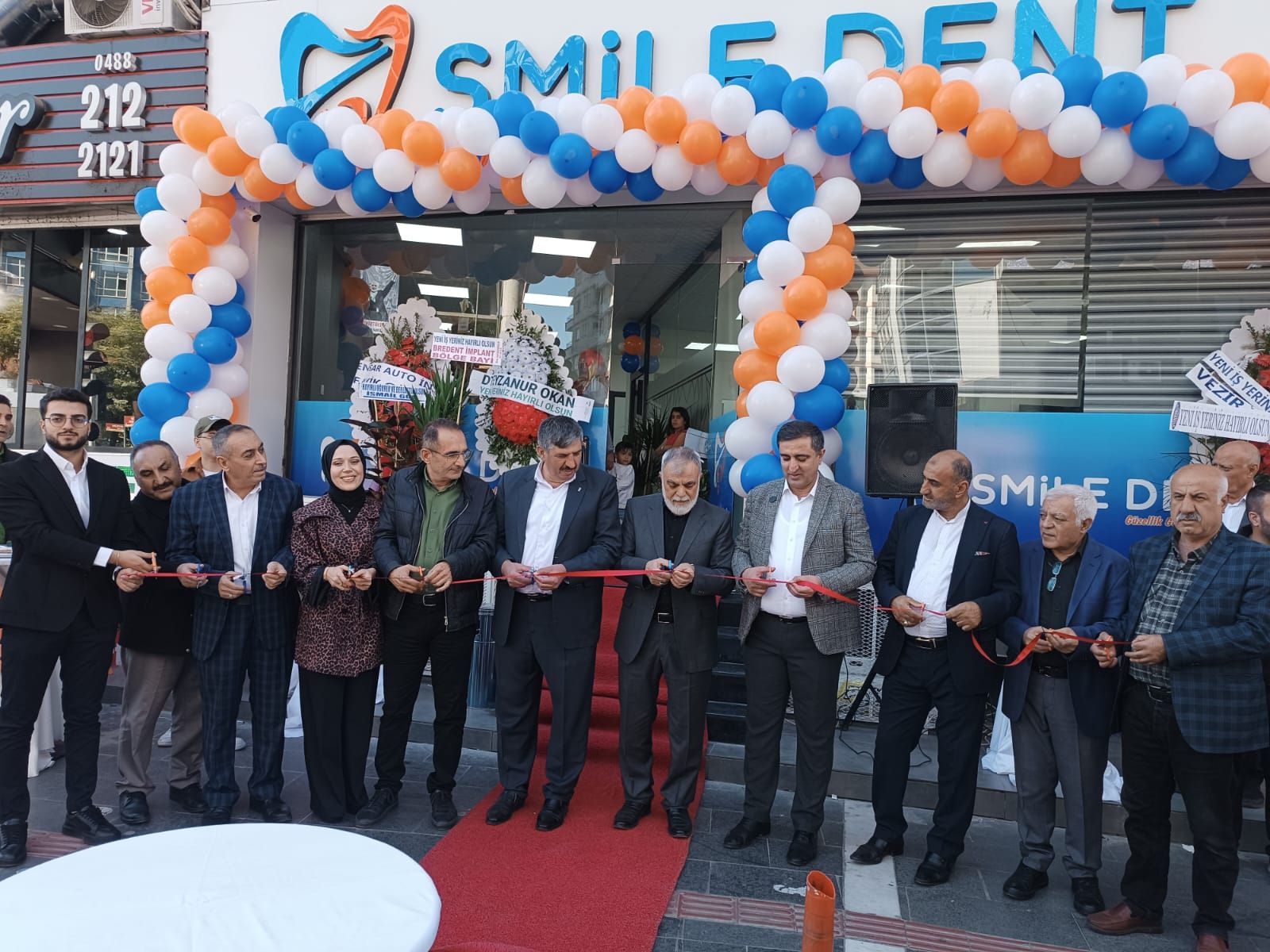 SMİLE DENT HİZMETE AÇILDI