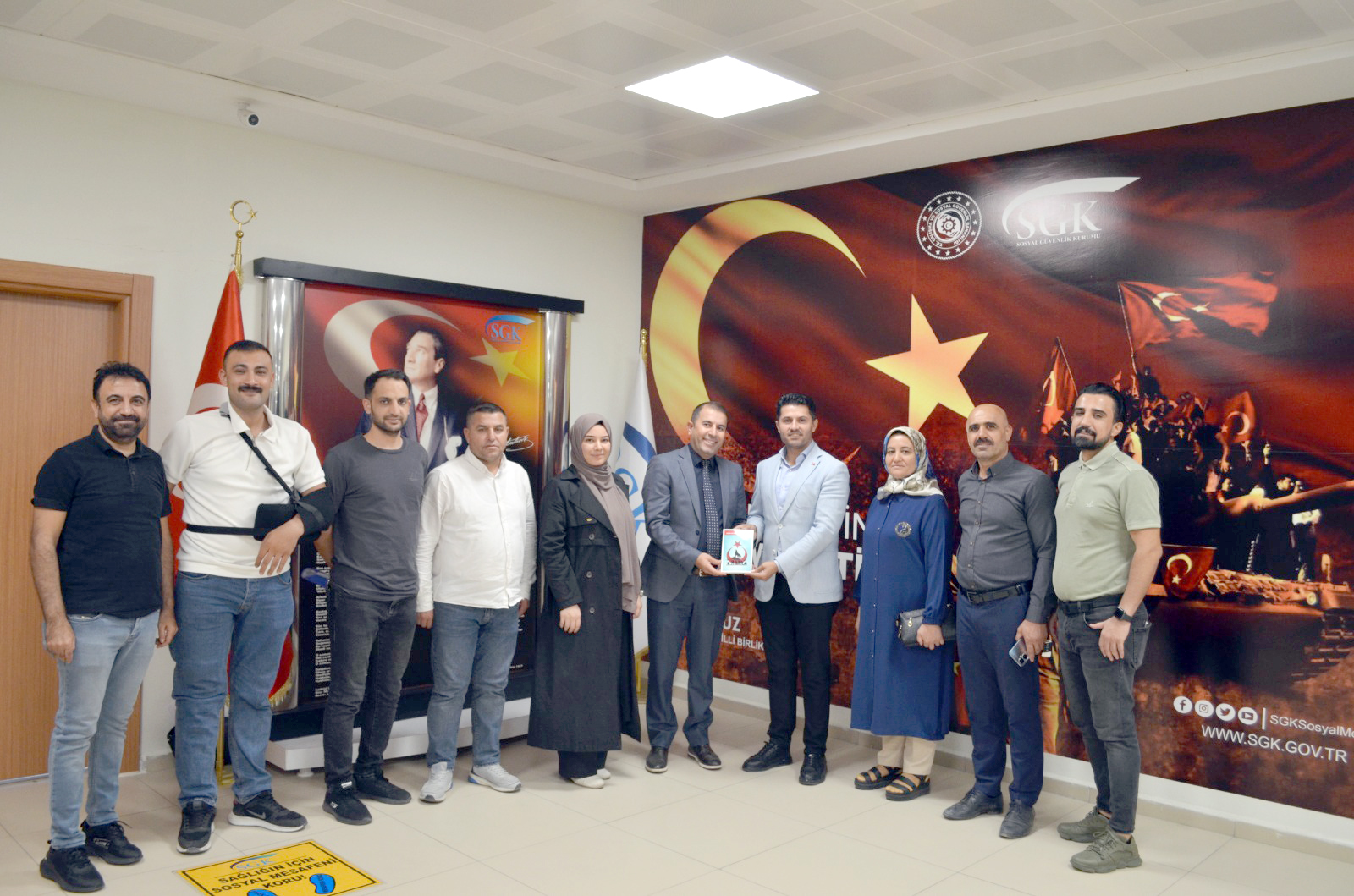 TÜRKİYE GAZİLER VE ŞEHİT AİLELERİ VAKFINDAN SGK’YA ZİYARET