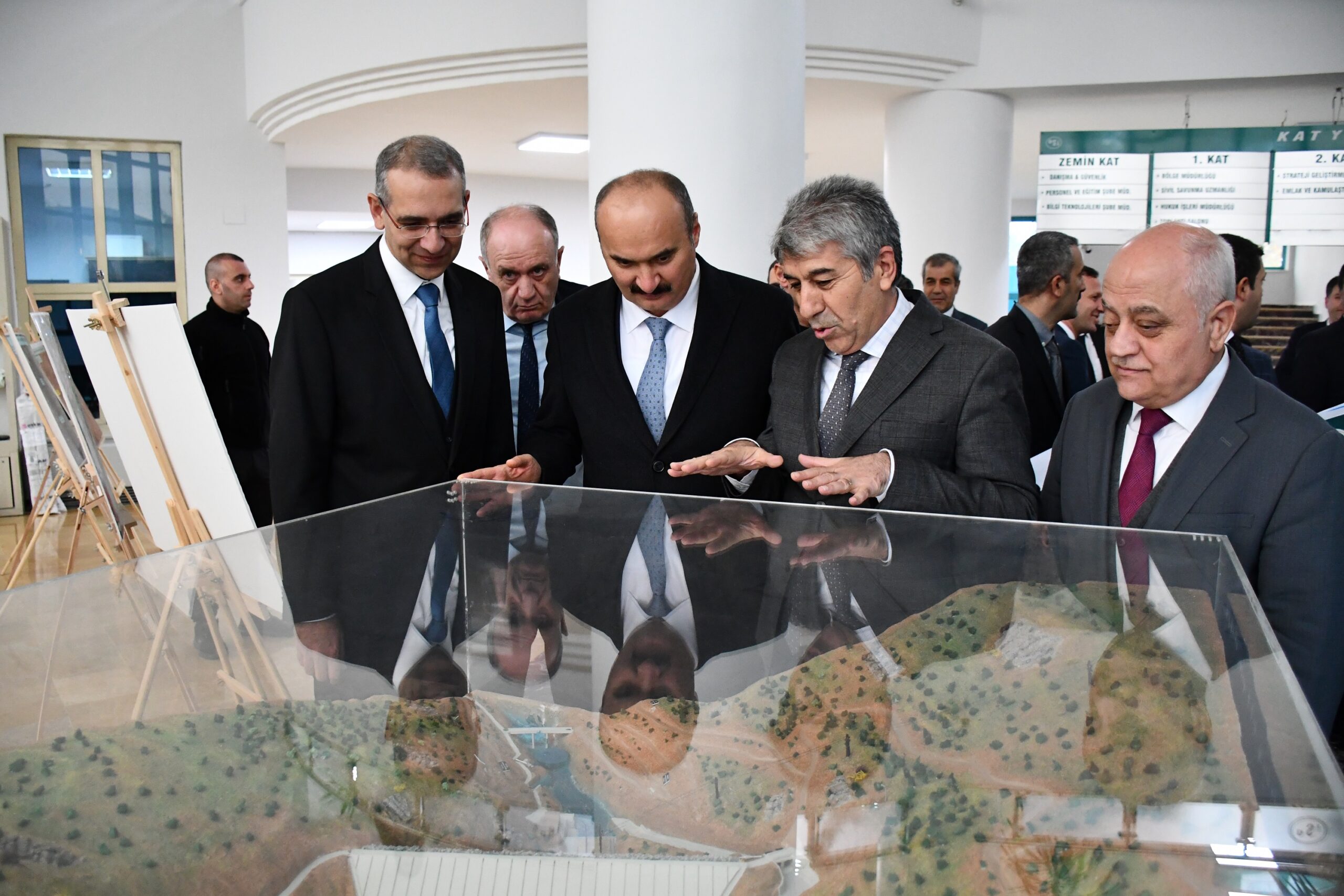 Batman’ın geleceği için önem taşıyan projeler görüşüldü