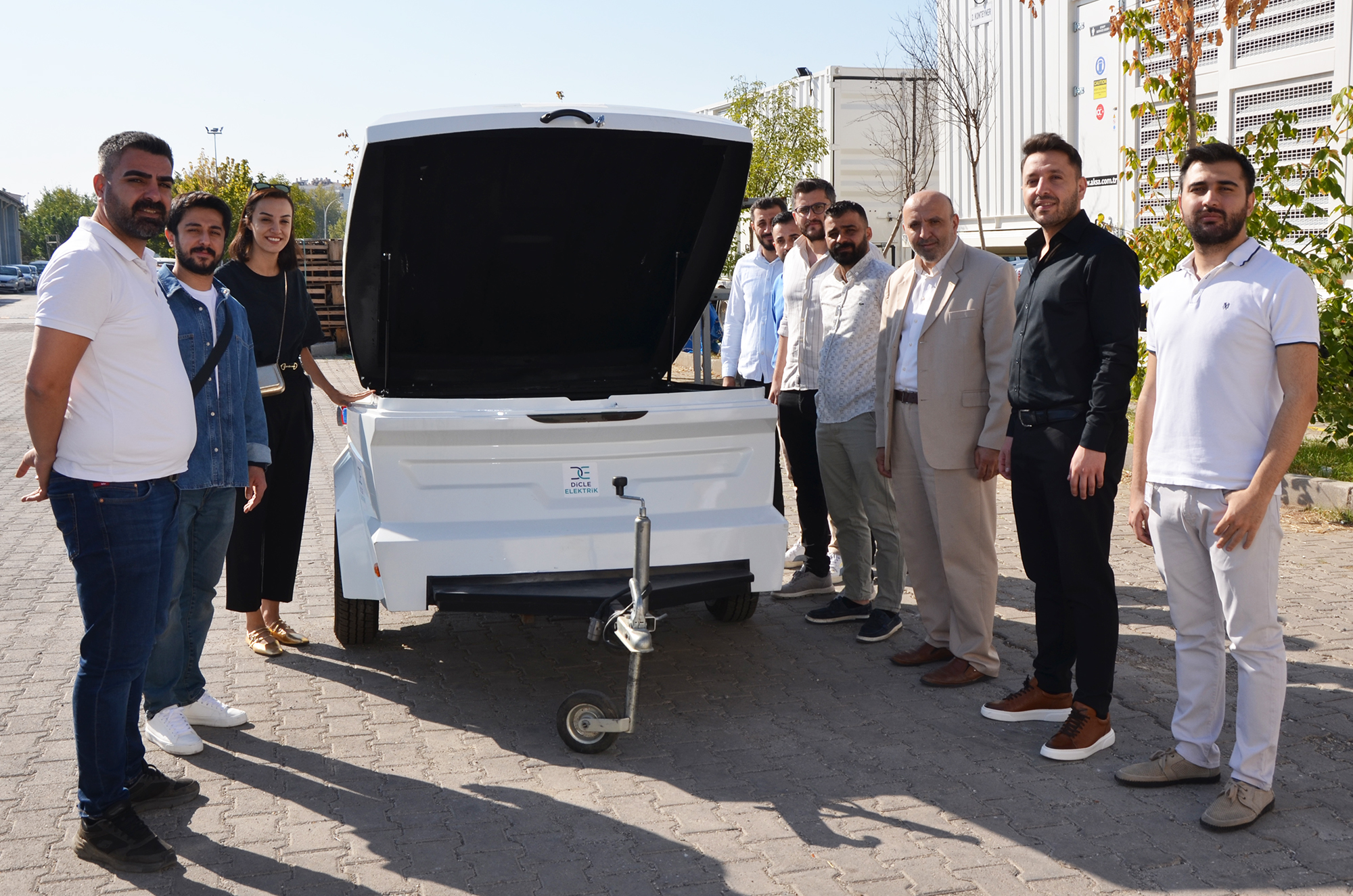 DİCLE ELEKTRİK’İN ‘MOBİL SÜPER ŞARJ CİHAZI’ PROJESİNE İKİNCİLİK ÖDÜLÜ