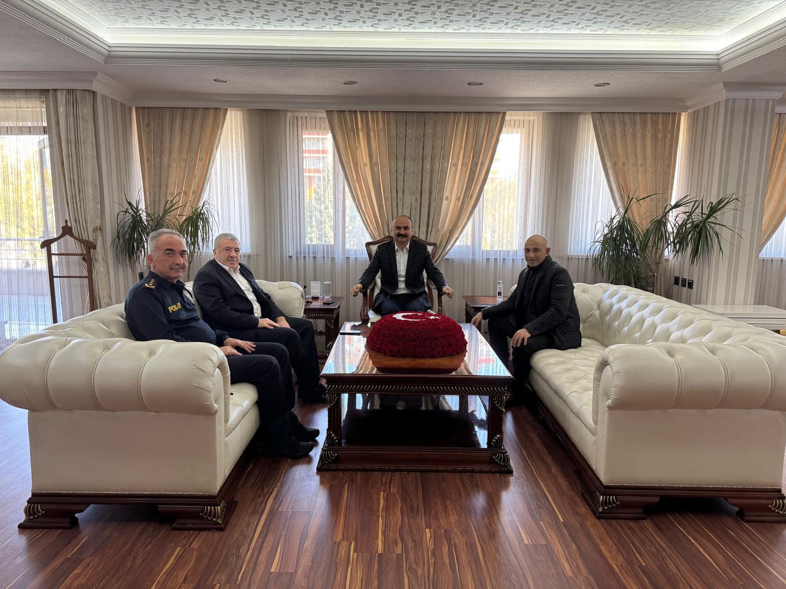 EGM YARDIMCISI ÇALIŞKAN, VALİ CANALP’I ZİYARET ETTİ