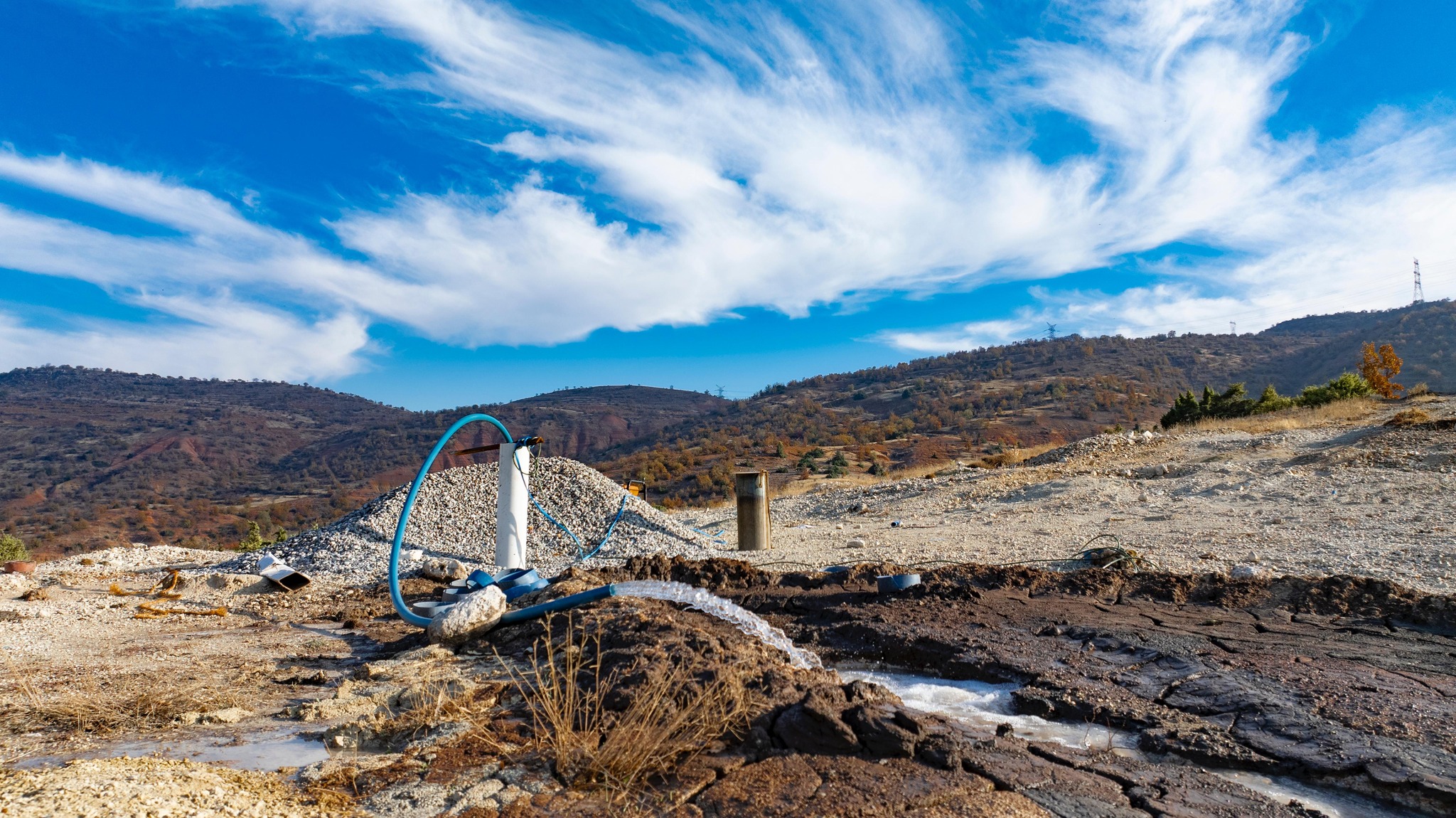 GERCÜŞ ÖZLER KÖYÜ’NE YENİ SU KUYUSU AÇILDI
