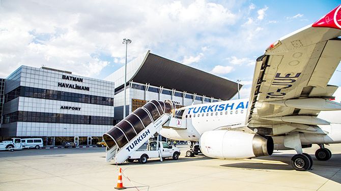 HAVALİMANI YOLCULARINA ZAMANINDA GELME UYARISI